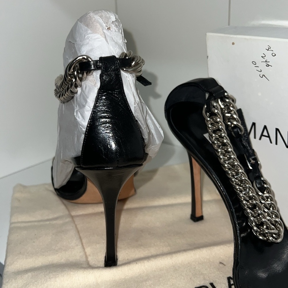 MANOLO BLAHNIK CHAIN STRAP HEELS - Picture 2 of 9